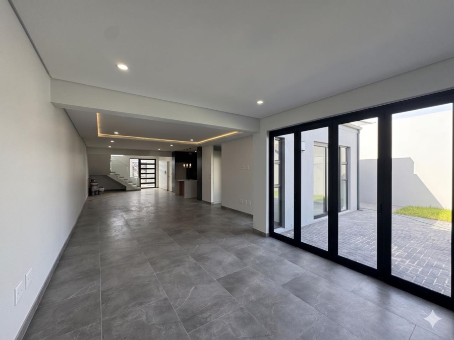 4 Bedroom Property for Sale in Sandown Western Cape